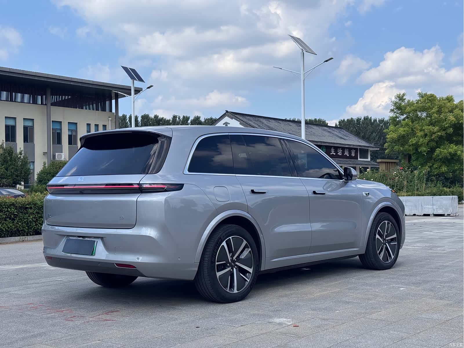 Li Auto L8, 2024 17