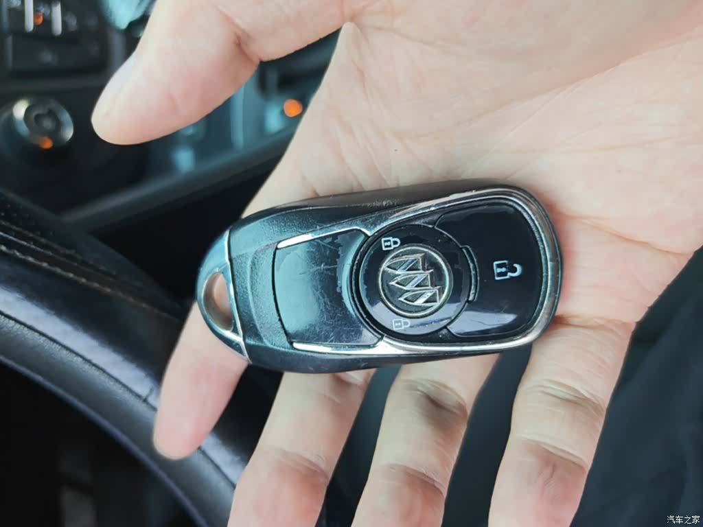Buick Envision Plus, 2016 9