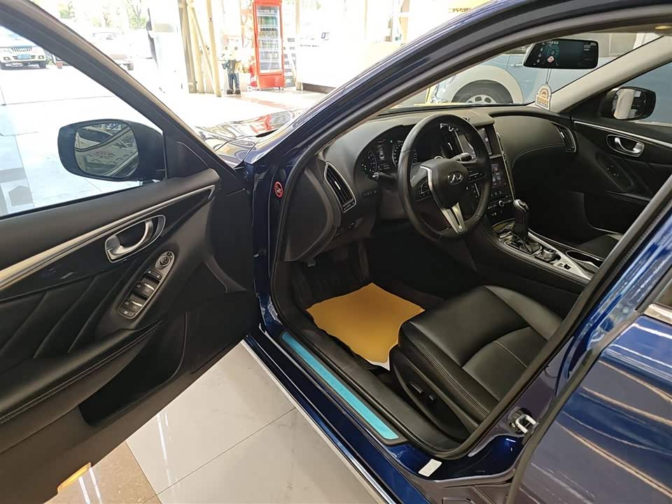 Infiniti Q50L Infiniti Q50L