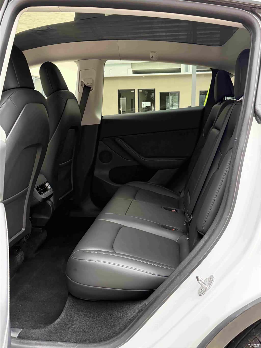 Tesla Model Y, 2021 7