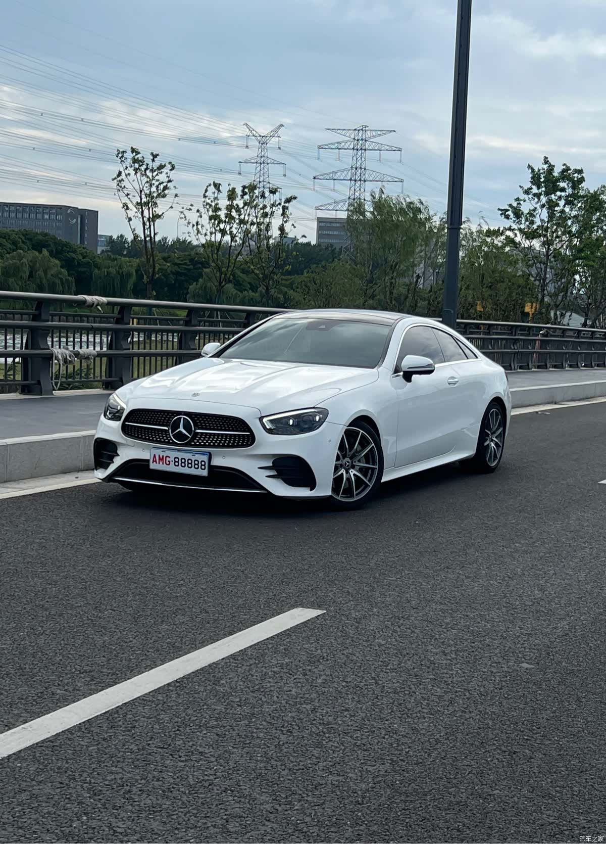 Mercedes-Benz E-Class, 2021 1