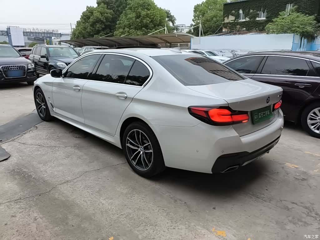 BMW 5 Series, 2021 все фото