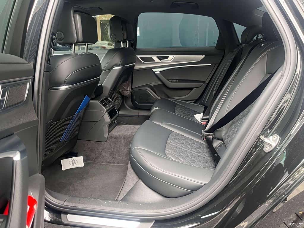 Audi A6L, 2025 8