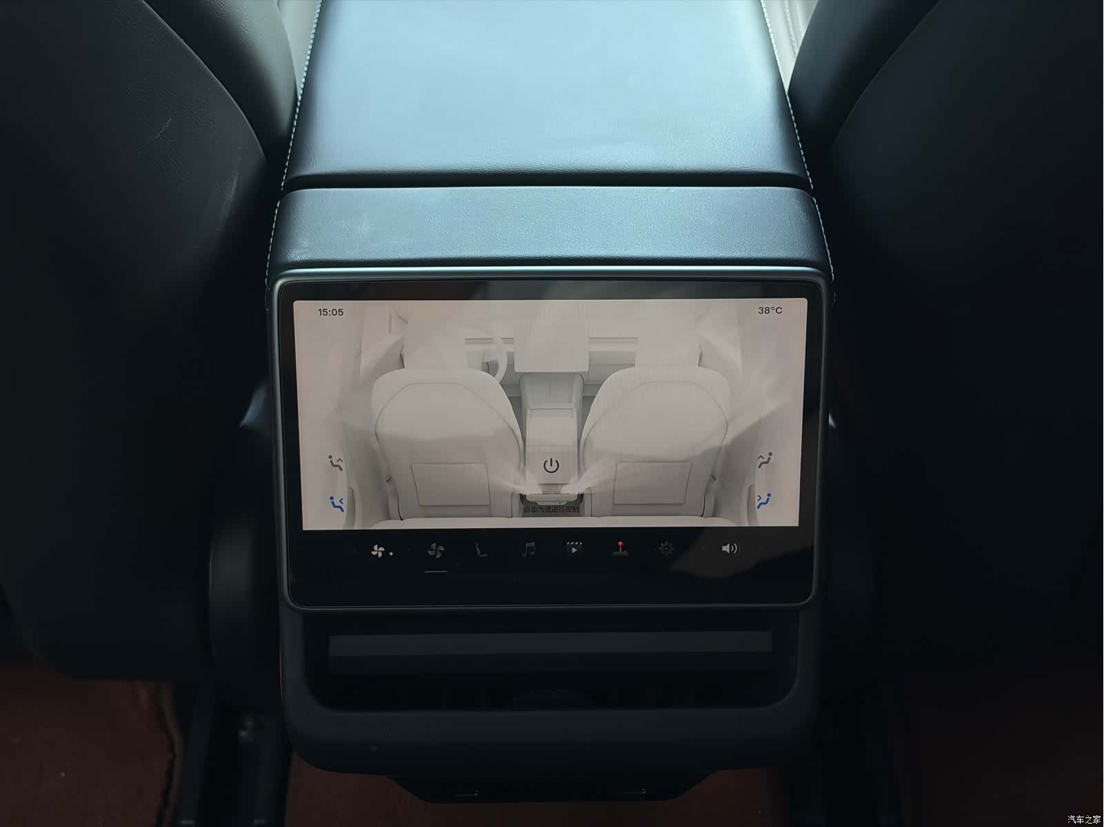 Tesla Model 3, 2025 14