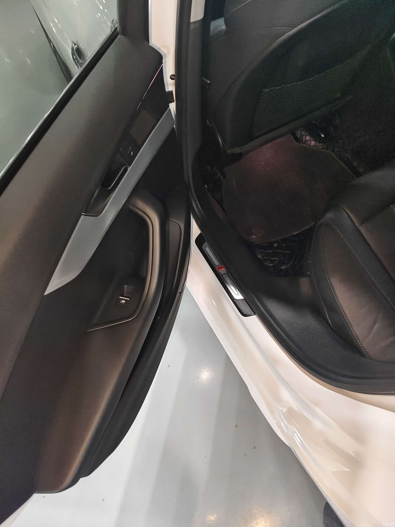 Audi A4L, 2021 8