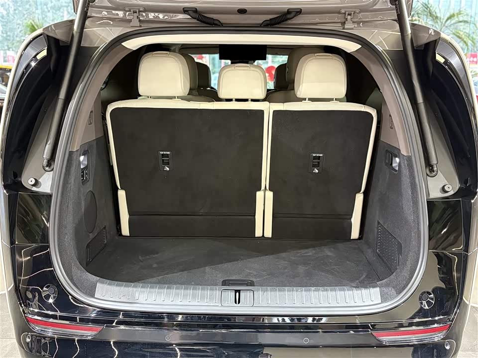 Li Auto Ideal MEGA