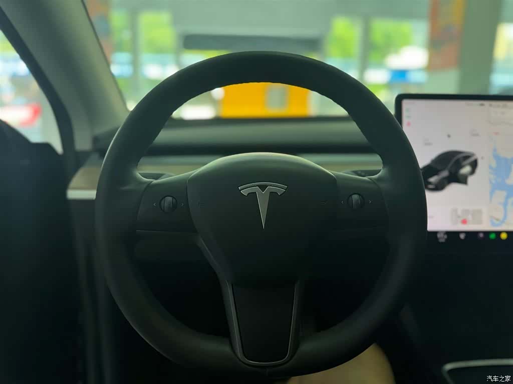 Tesla Model Y, 2022 14