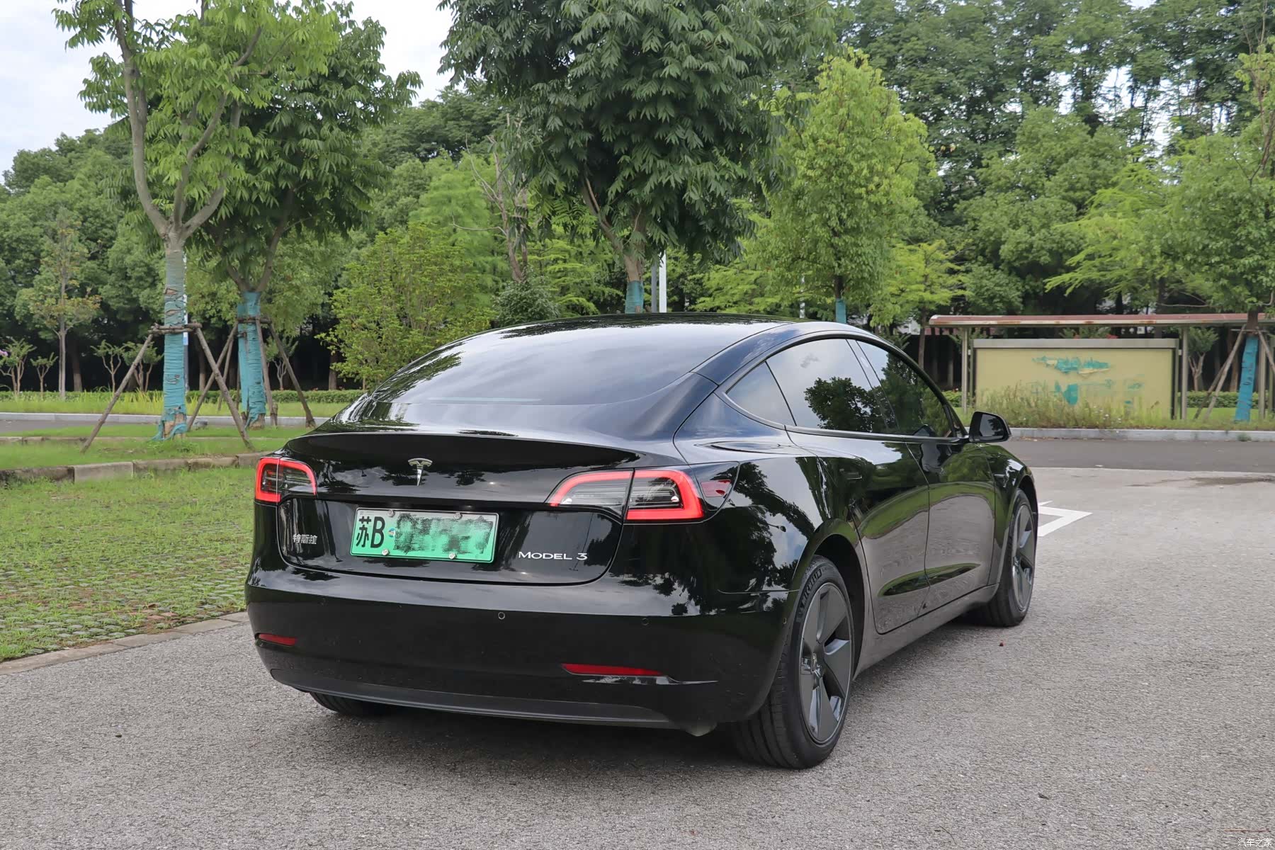 Tesla Model 3, 2023 3