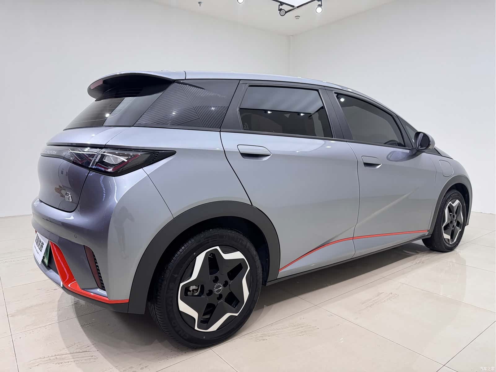 BYD Dolphin, 2023 4