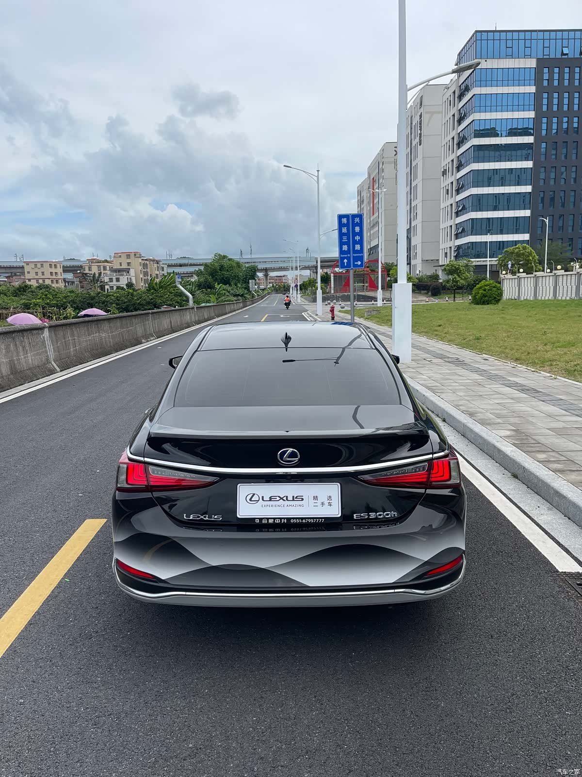 Lexus ES, 2022 8