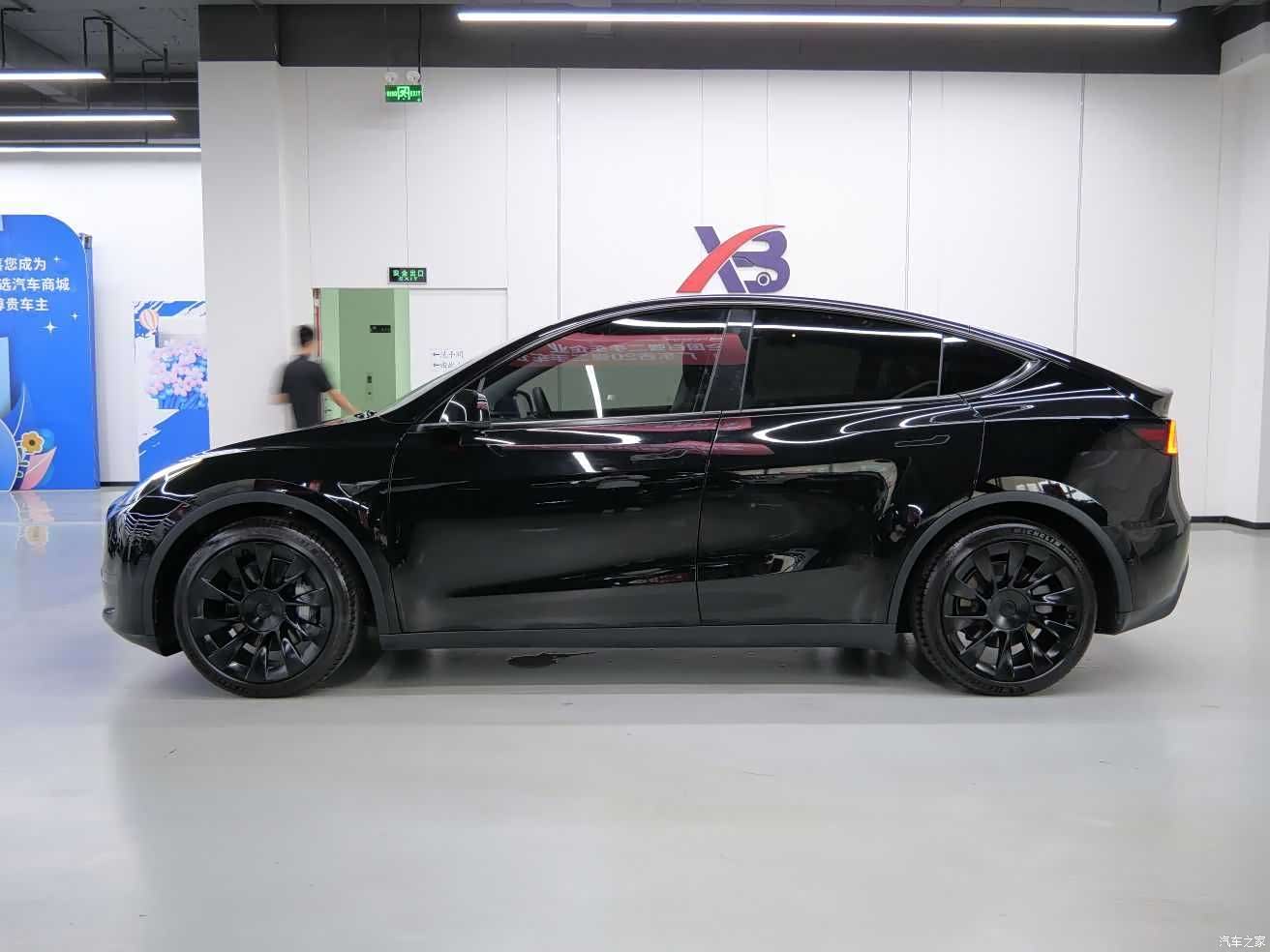 Tesla Model Y, 2022 6