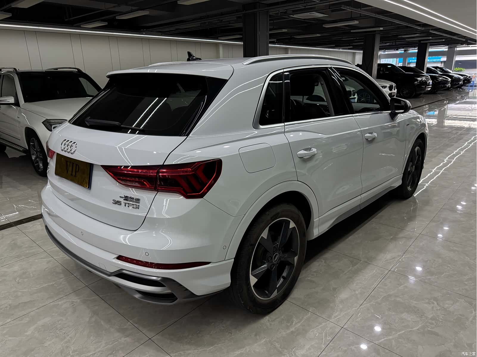Audi Q3, 2022 4