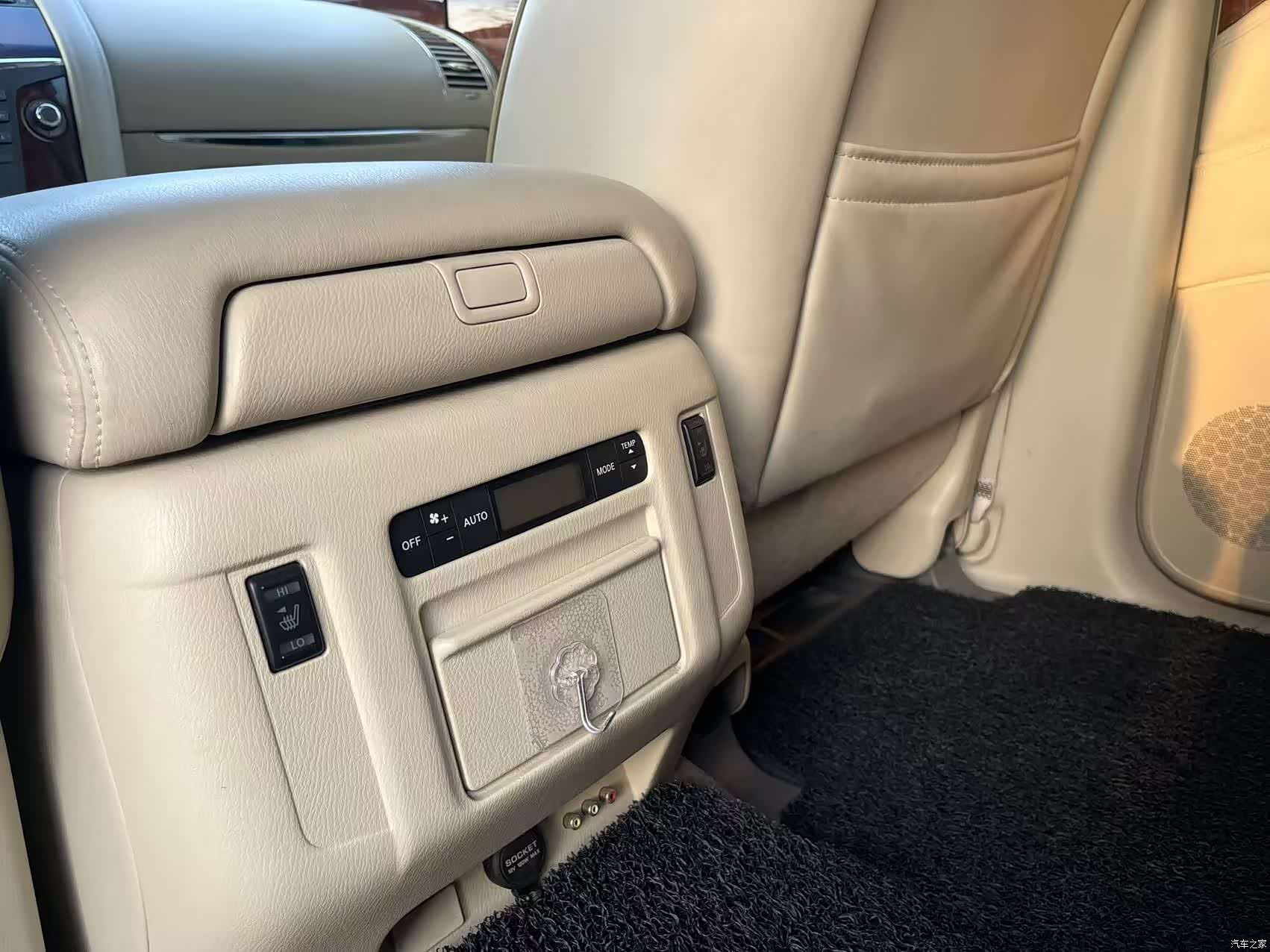 Infiniti QX80, 2018 28