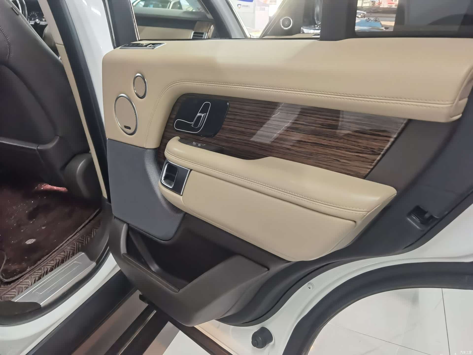 Land Rover Range Rover, 2019 18