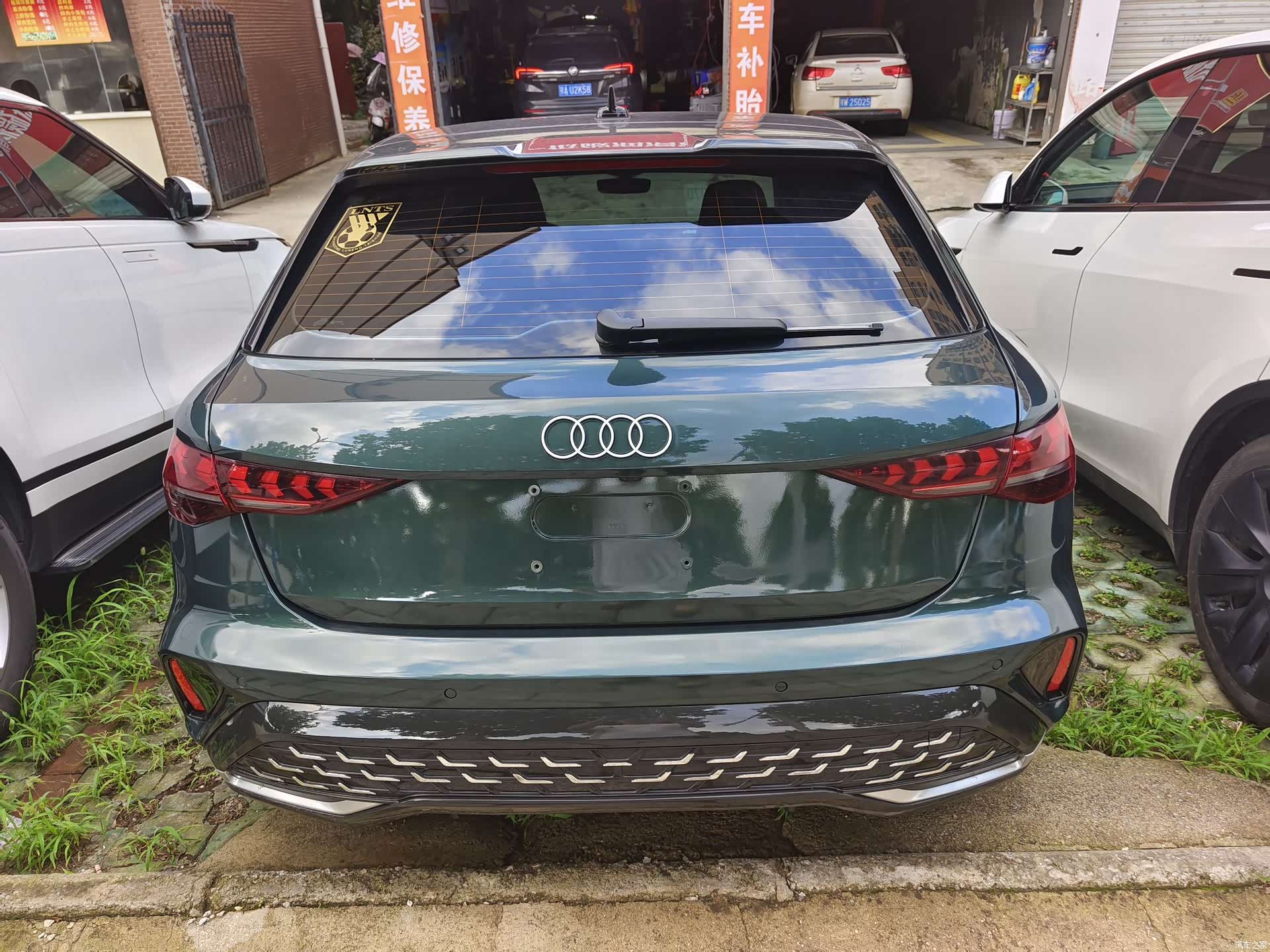 Audi Flying Spur, 2025 4