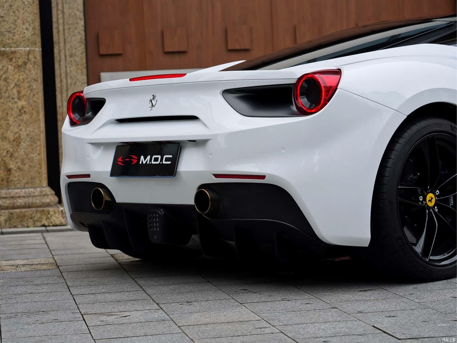Ferrari 488, 2018 7