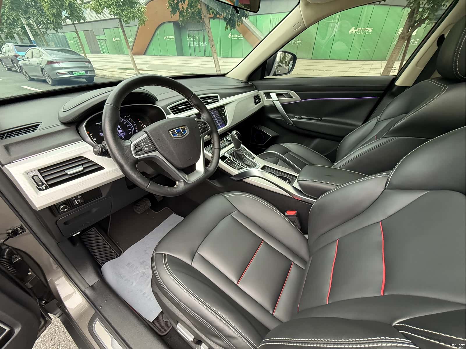 Geely Boyue, 2018 все фото