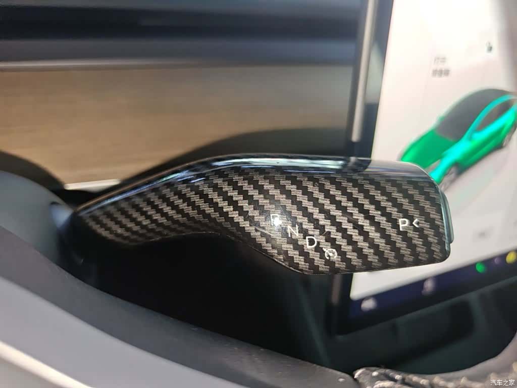 Tesla Model Y, 2022 14
