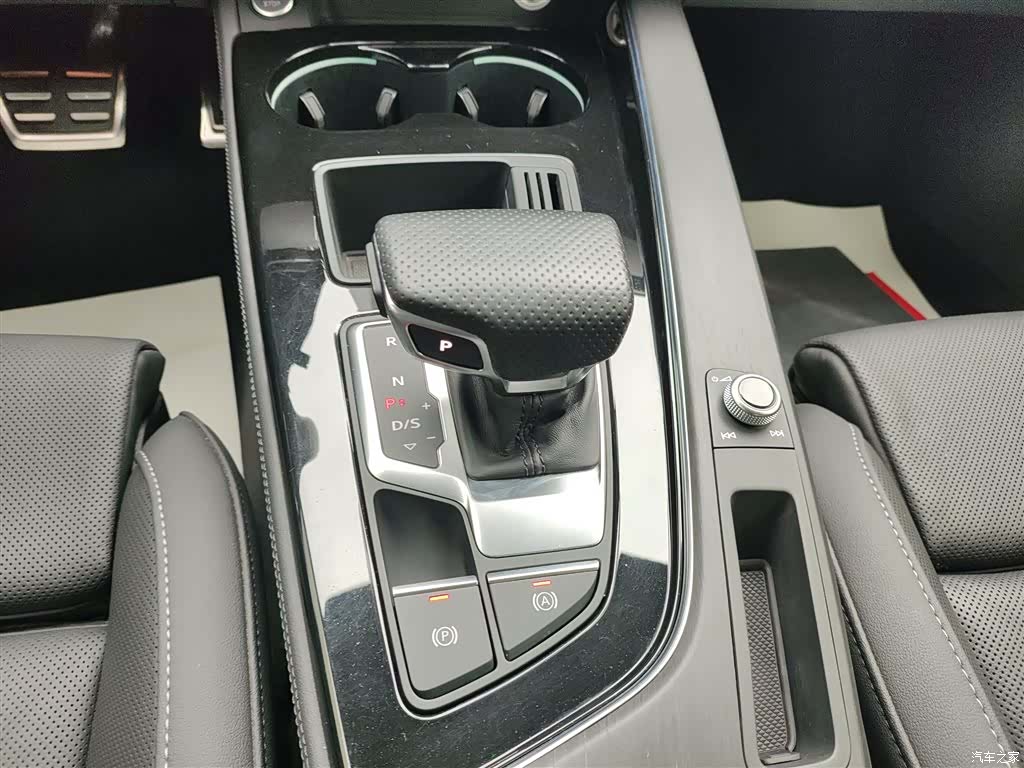 Audi A4L, 2023 14