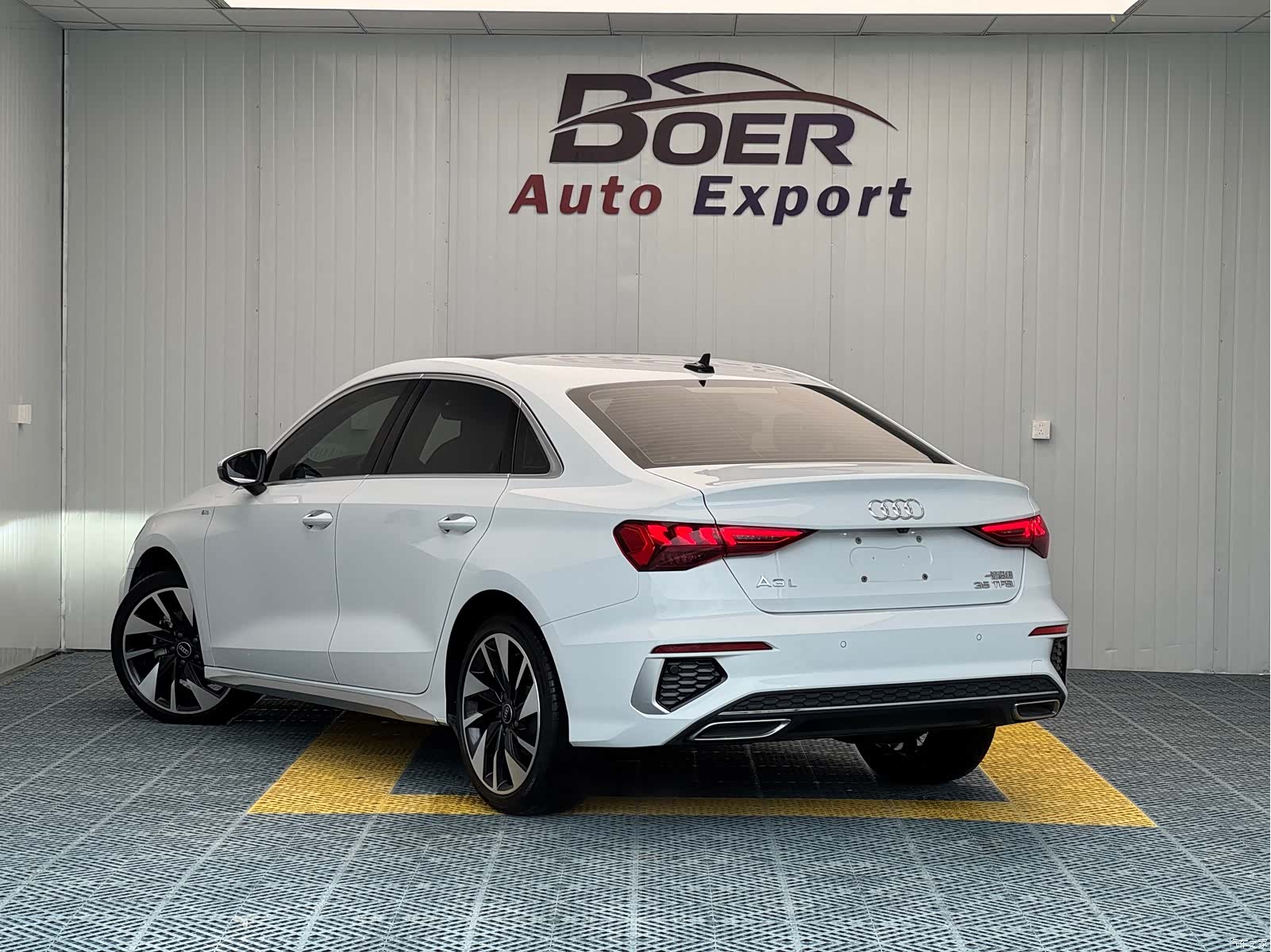 Audi A3, 2023 все фото
