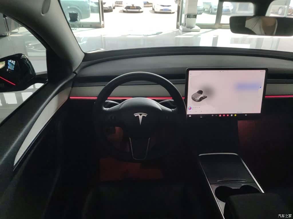 Tesla Model Y, 2024 11