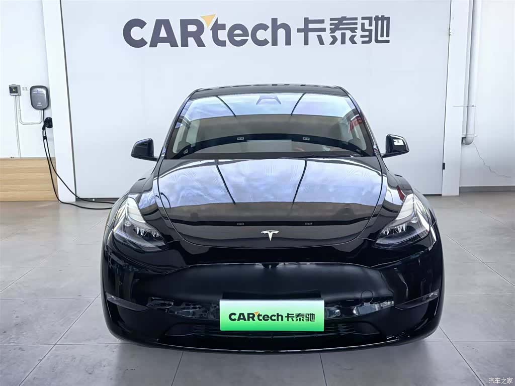 Tesla Model Y, 2021 2
