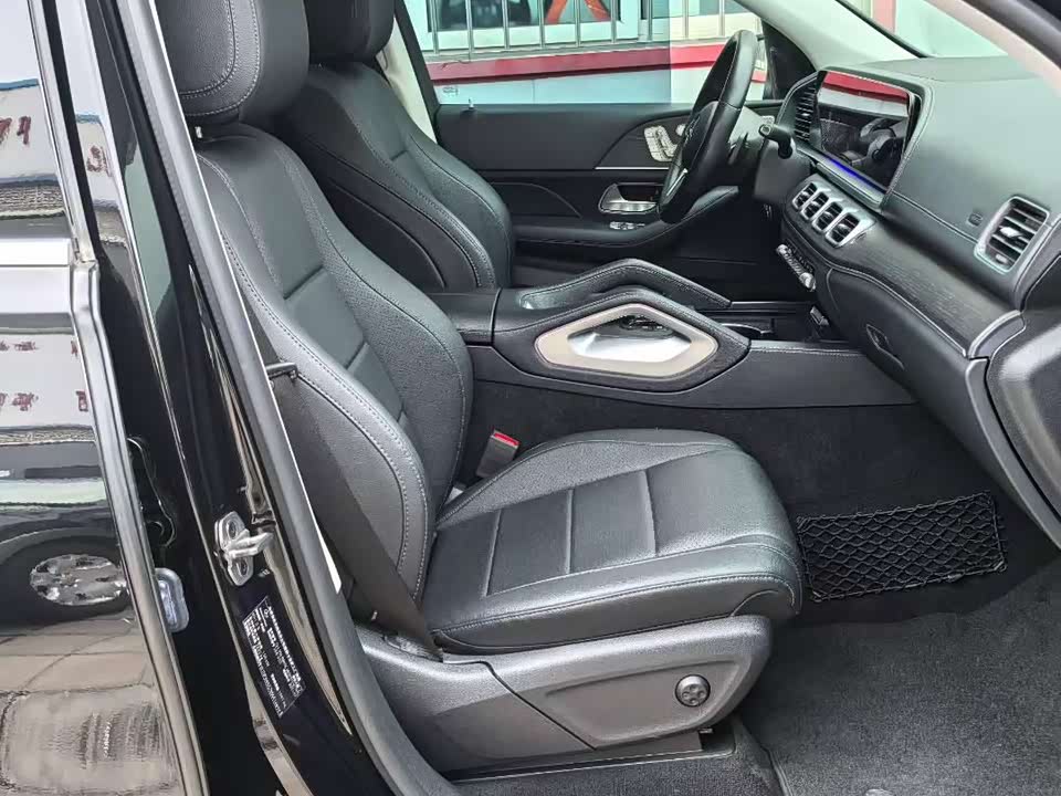 Mercedes-Benz GLE Mercedes-Benz GLE