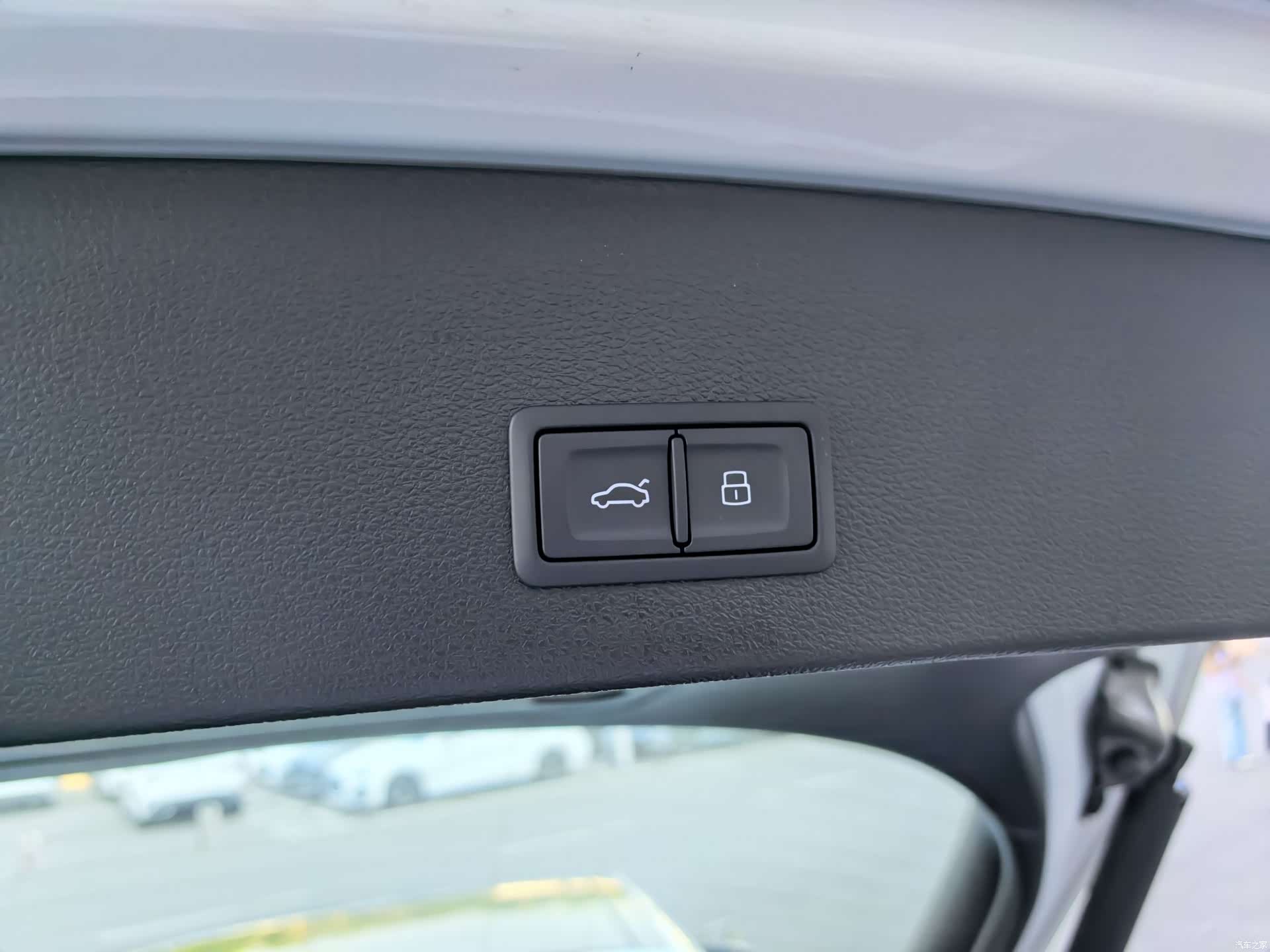 Audi Q2L, 2026 13