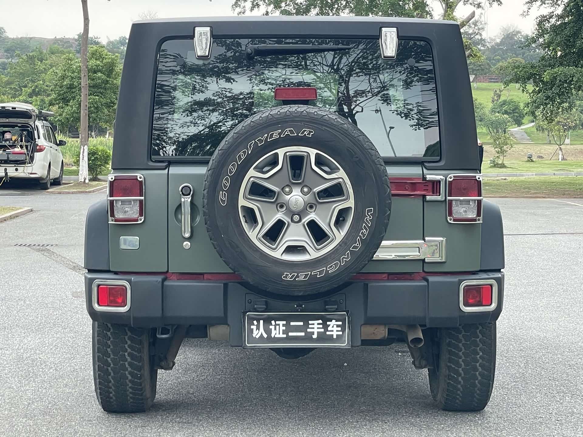 Jeep Wrangler, 2013 8