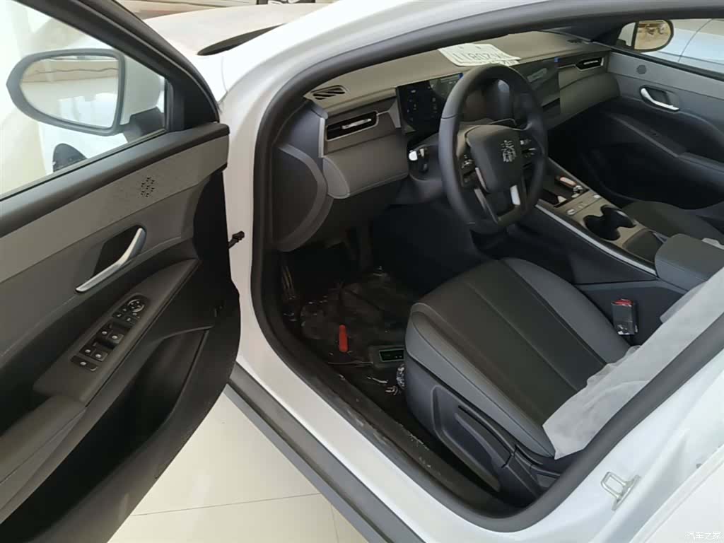 BYD Qin, 2026 16