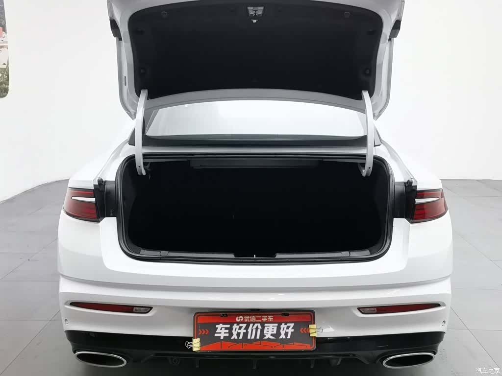 Geely Preface, 2023 16