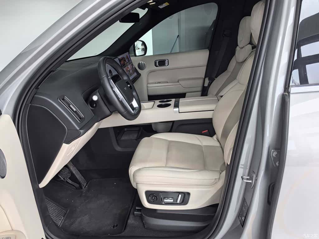 Li Auto L8, 2023 13
