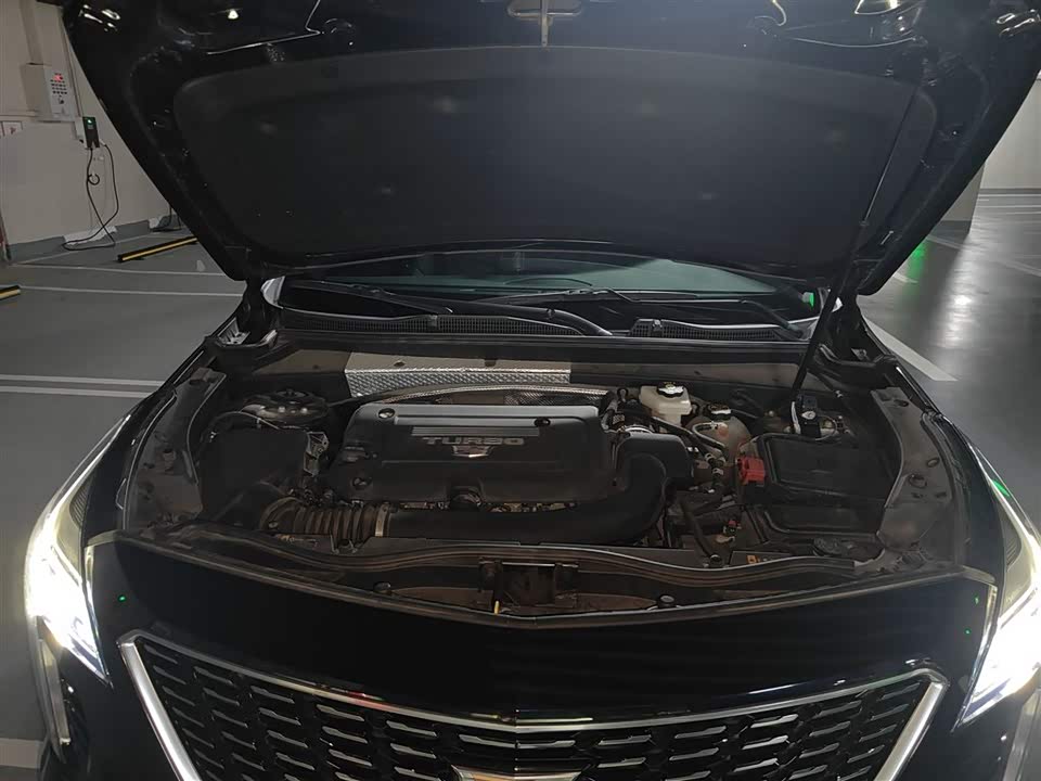 Cadillac XT4