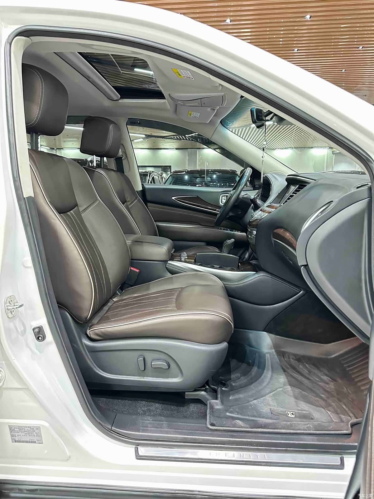 Infiniti QX60, 2020 13