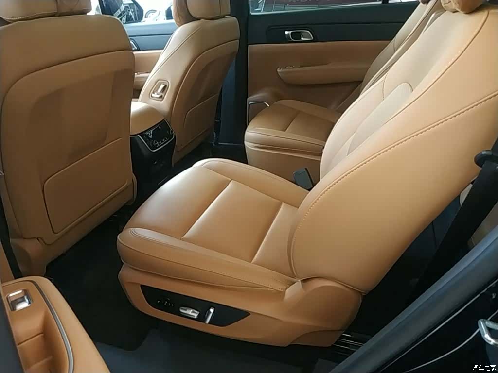 Li Auto ONE, 2023 17