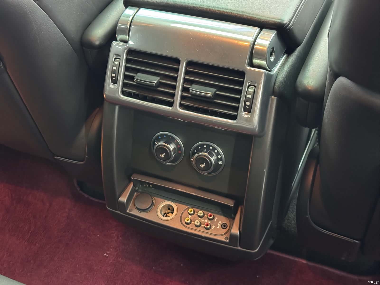 Land Rover Range Rover, 2011 13