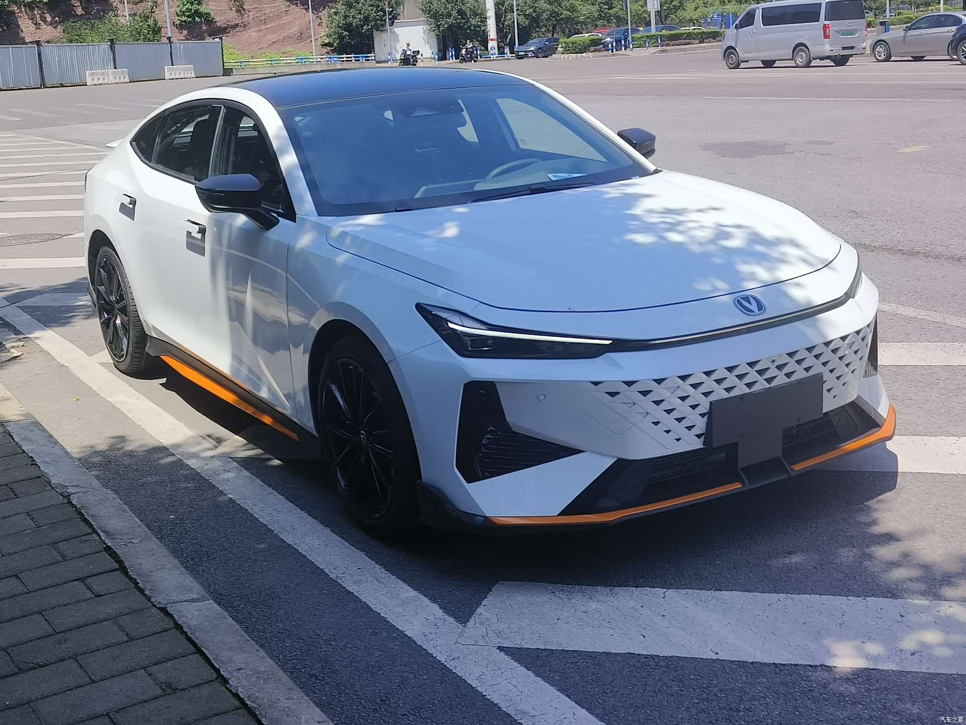 Changan UNI-V, 2026 3