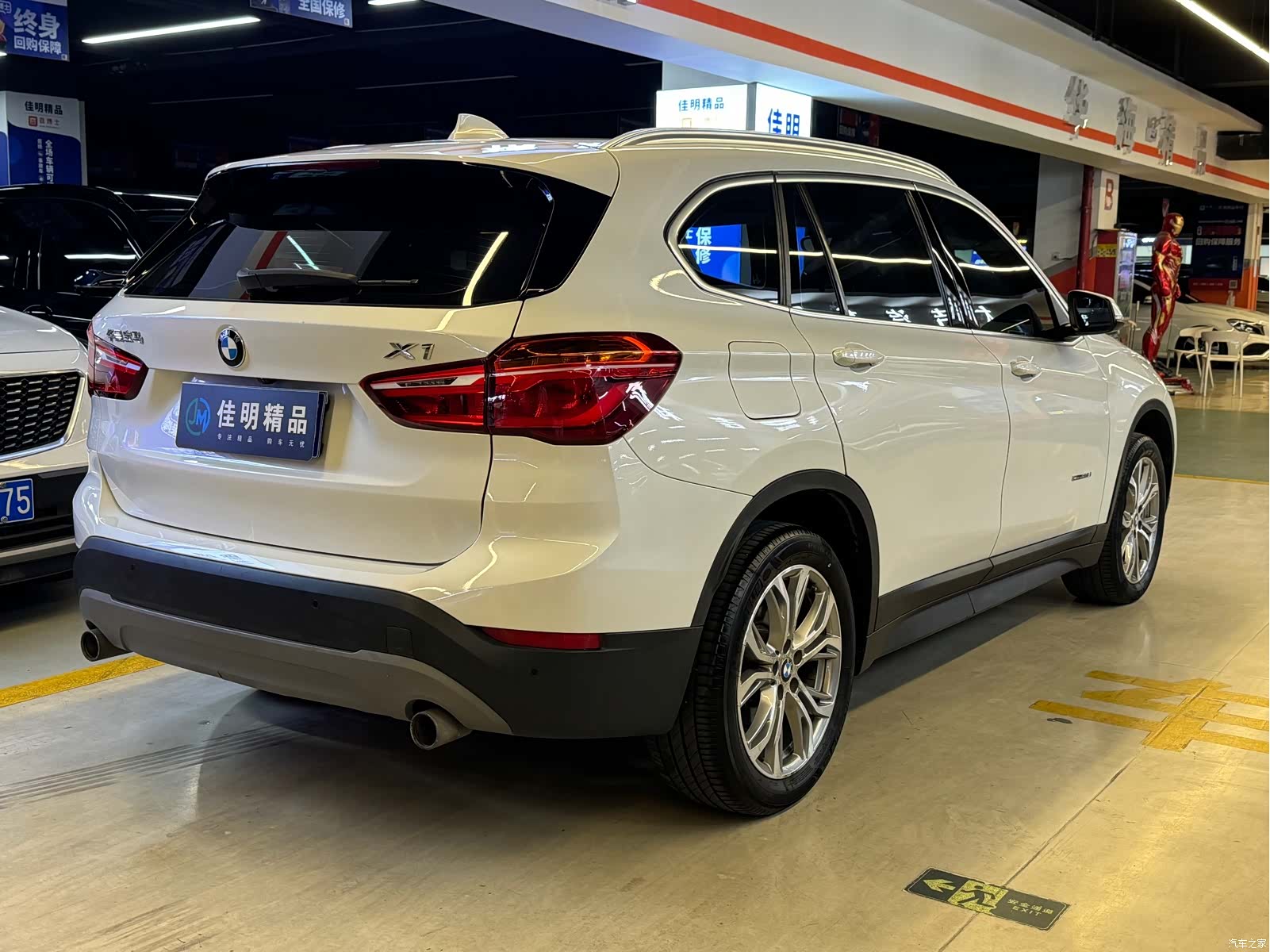 BMW X1, 2018 все фото