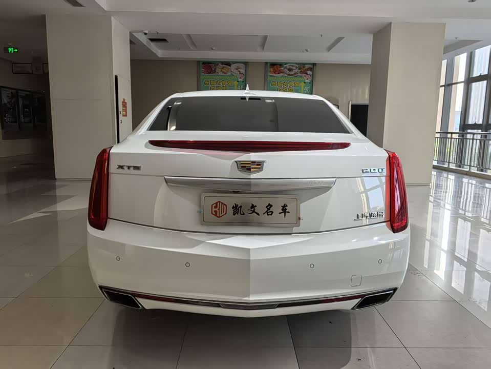 Cadillac XTS