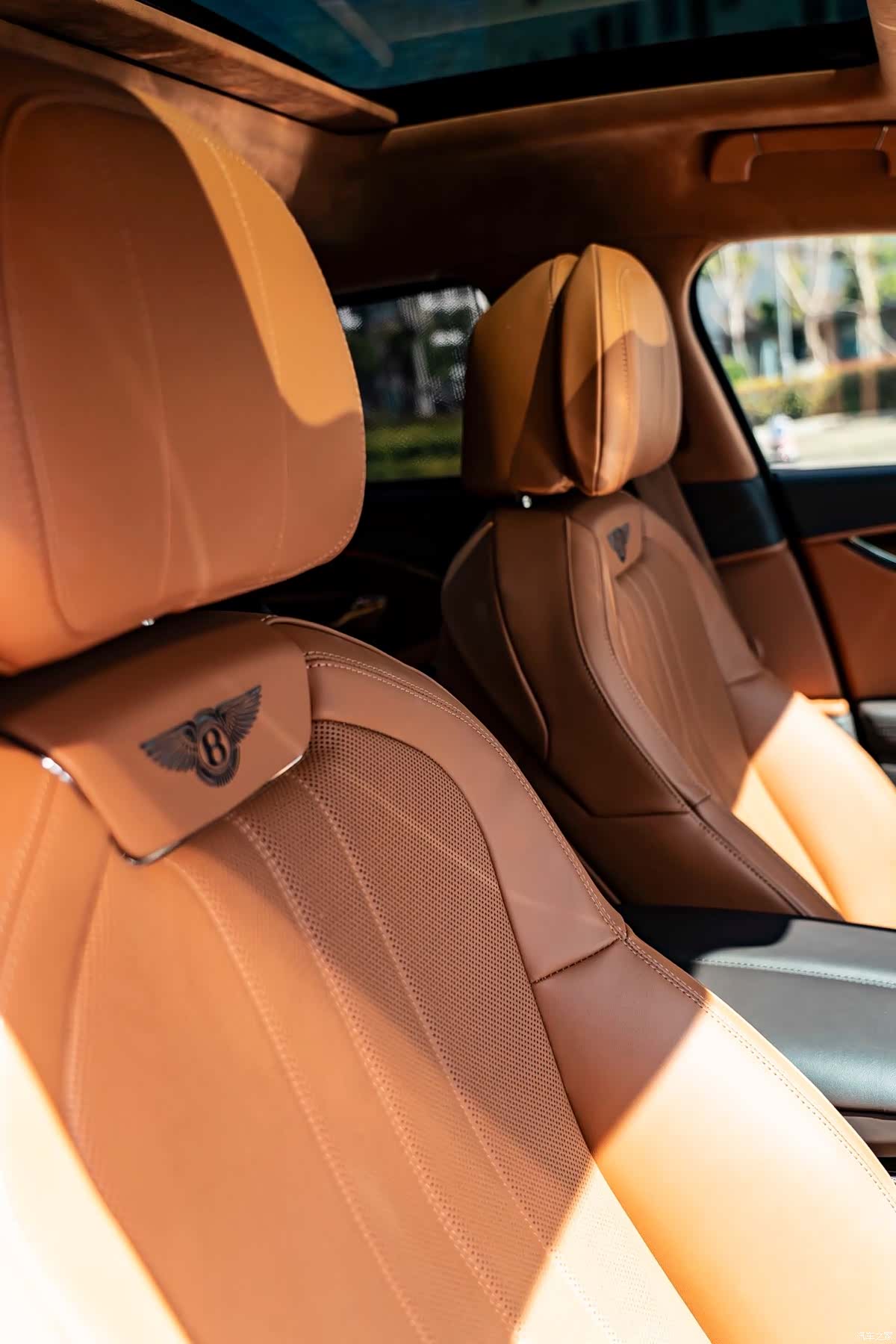 Bentley Flying Spur, 2024 20