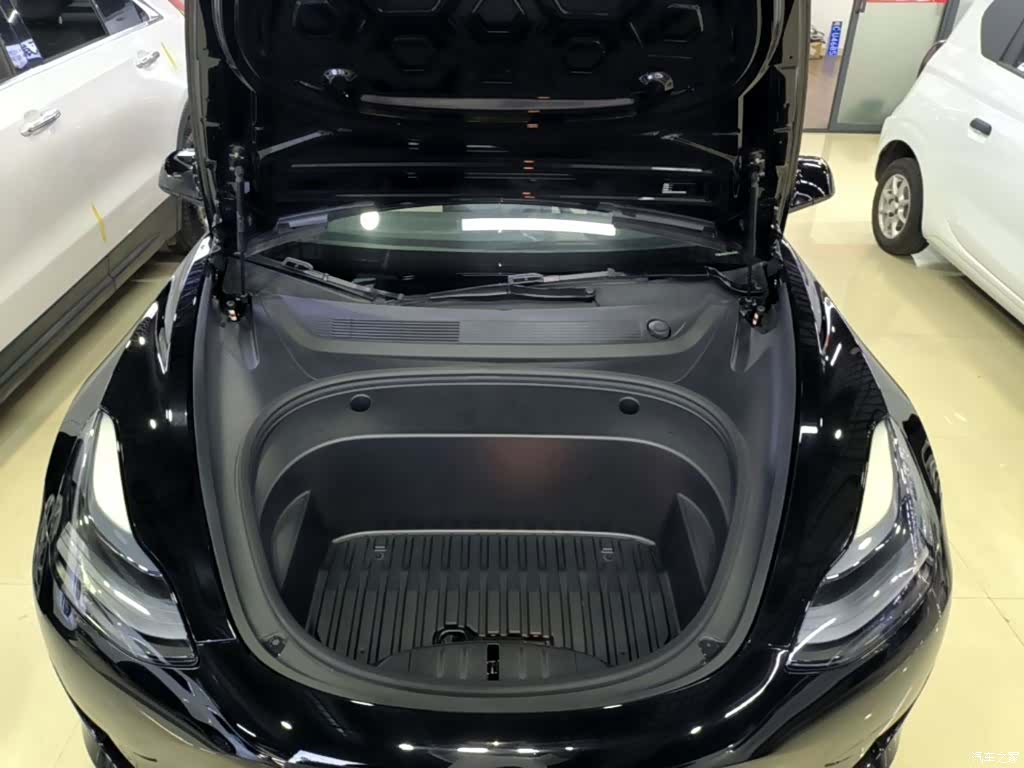 Tesla Model 3, 2023 20