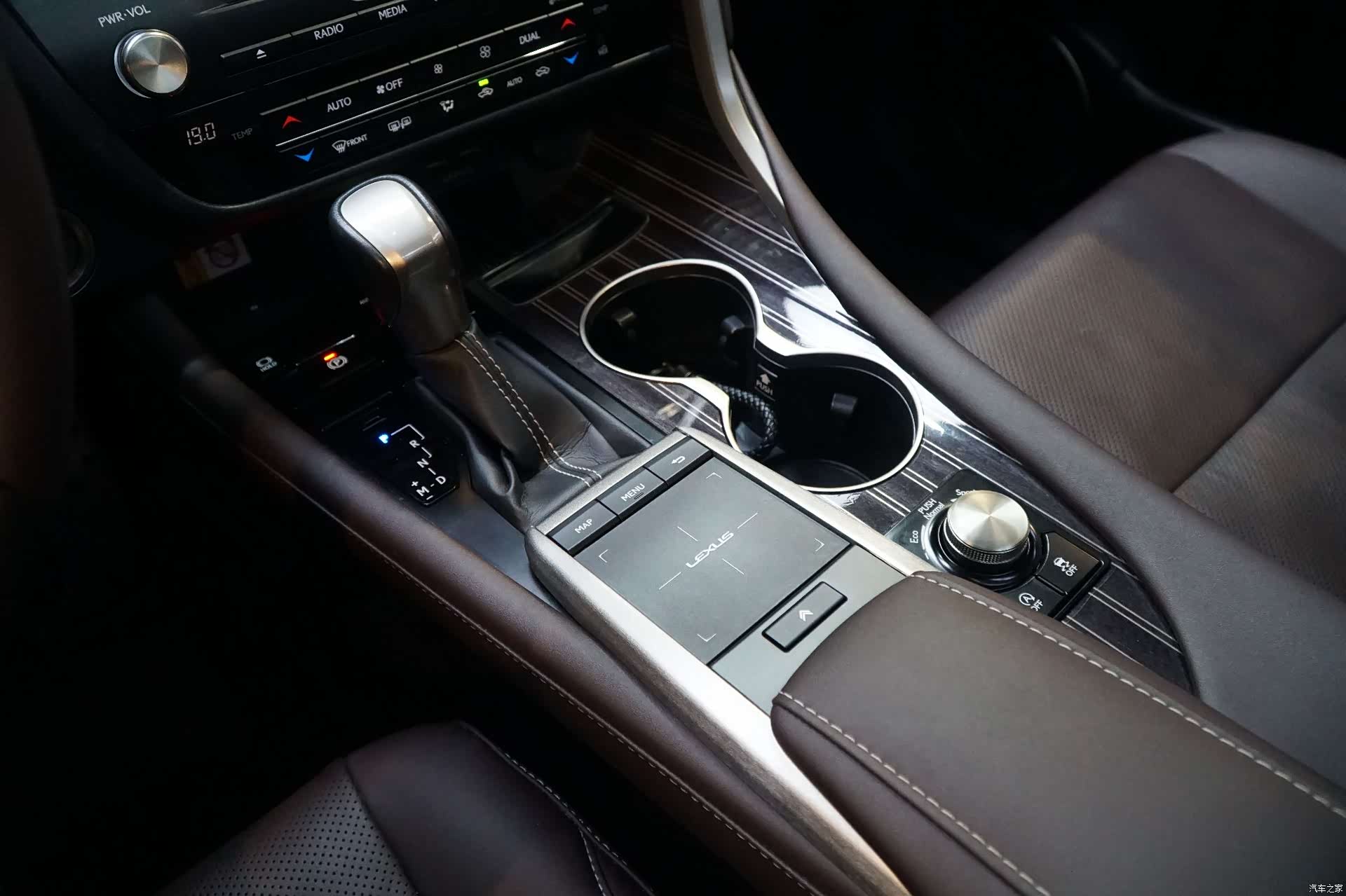 Lexus RX, 2022 17