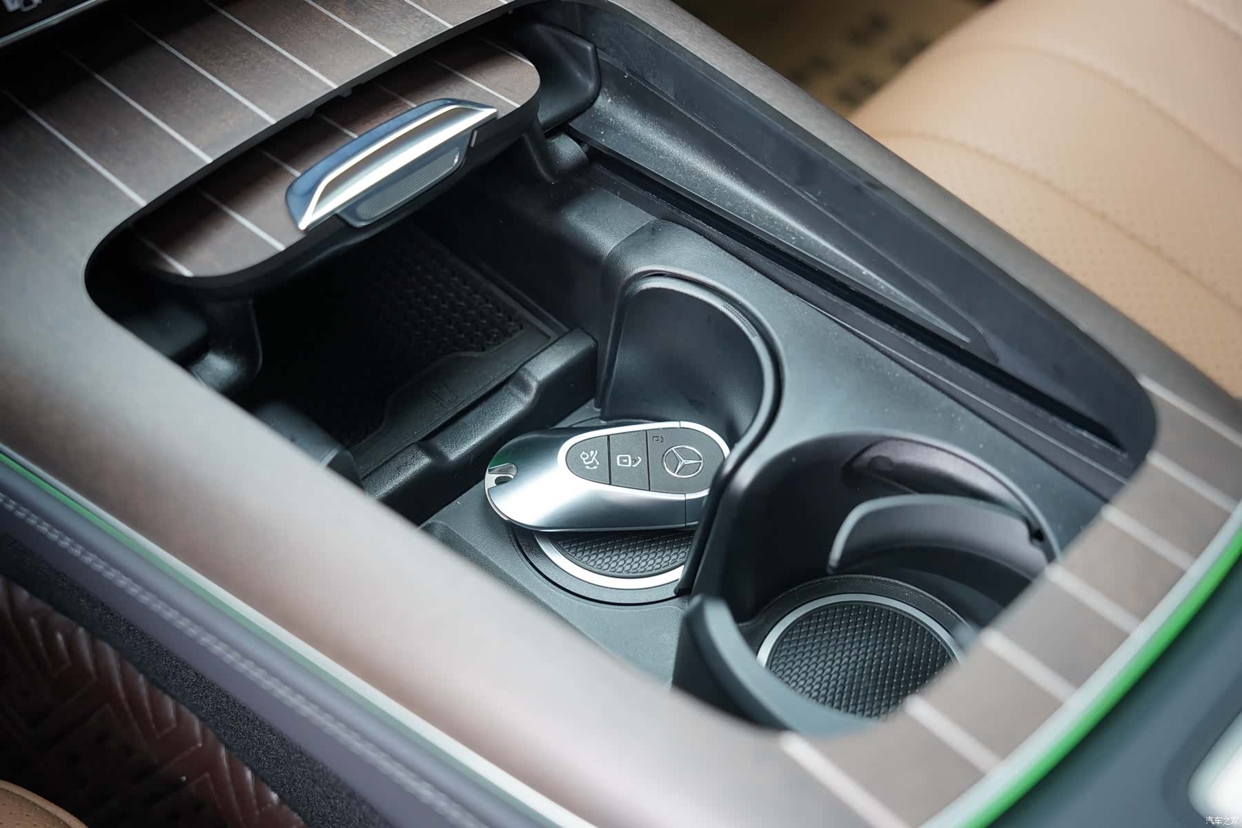 Mercedes-Benz E-Class, 2024 9