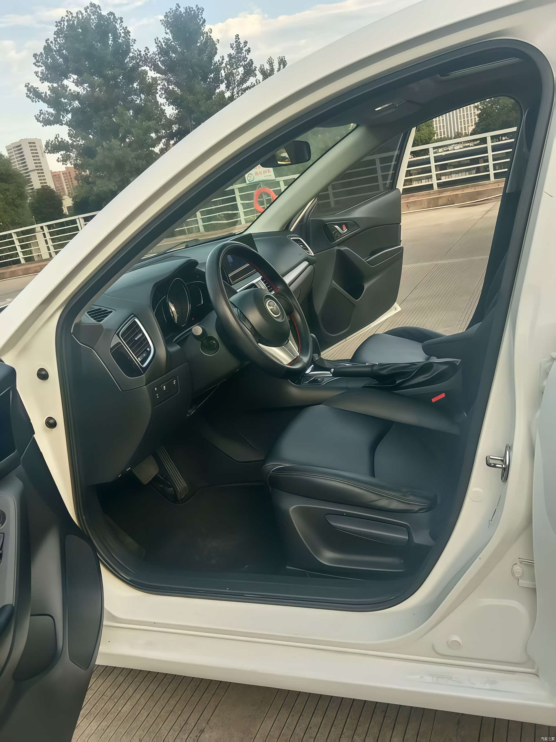 Mazda Mazda3, 2016 все фото