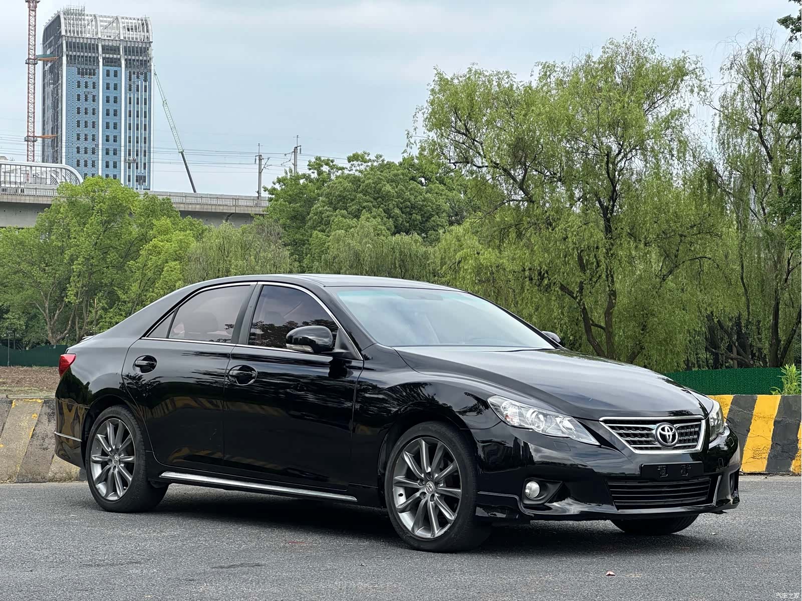 Toyota 2.5V, 2012 3