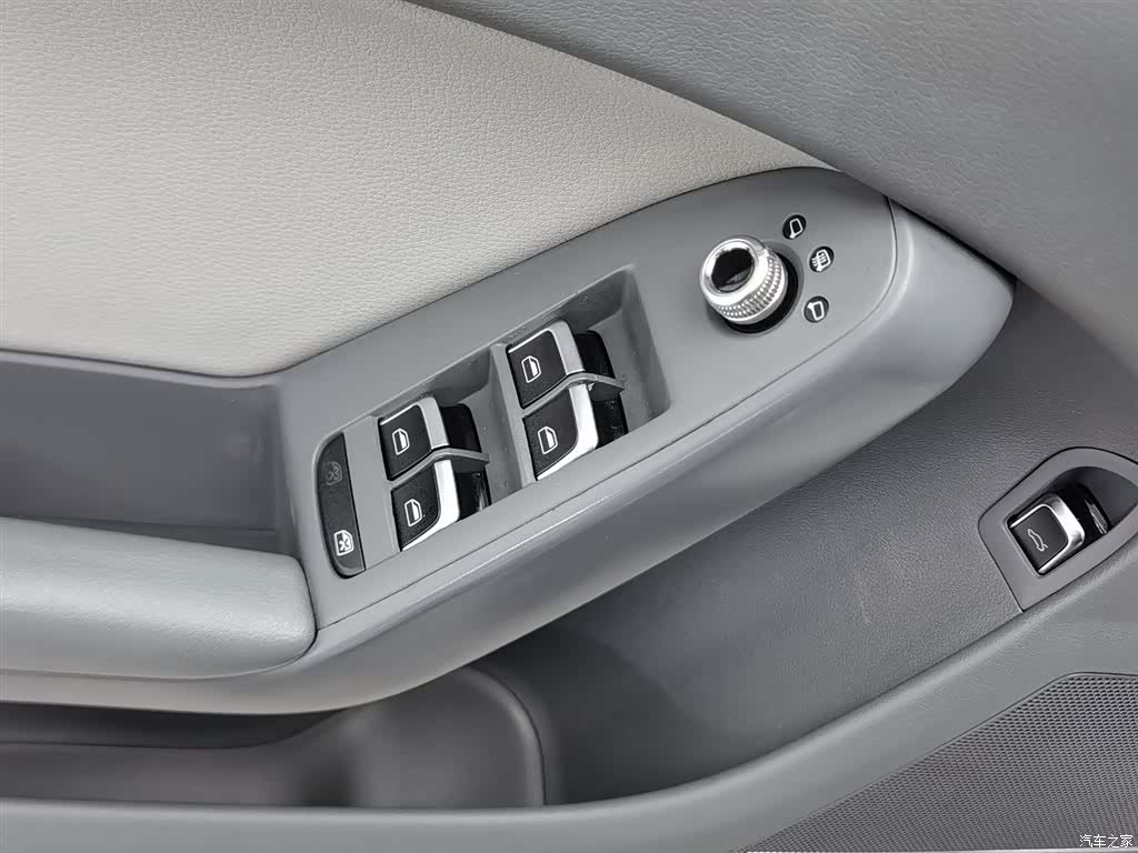 Audi A4L, 2013 9