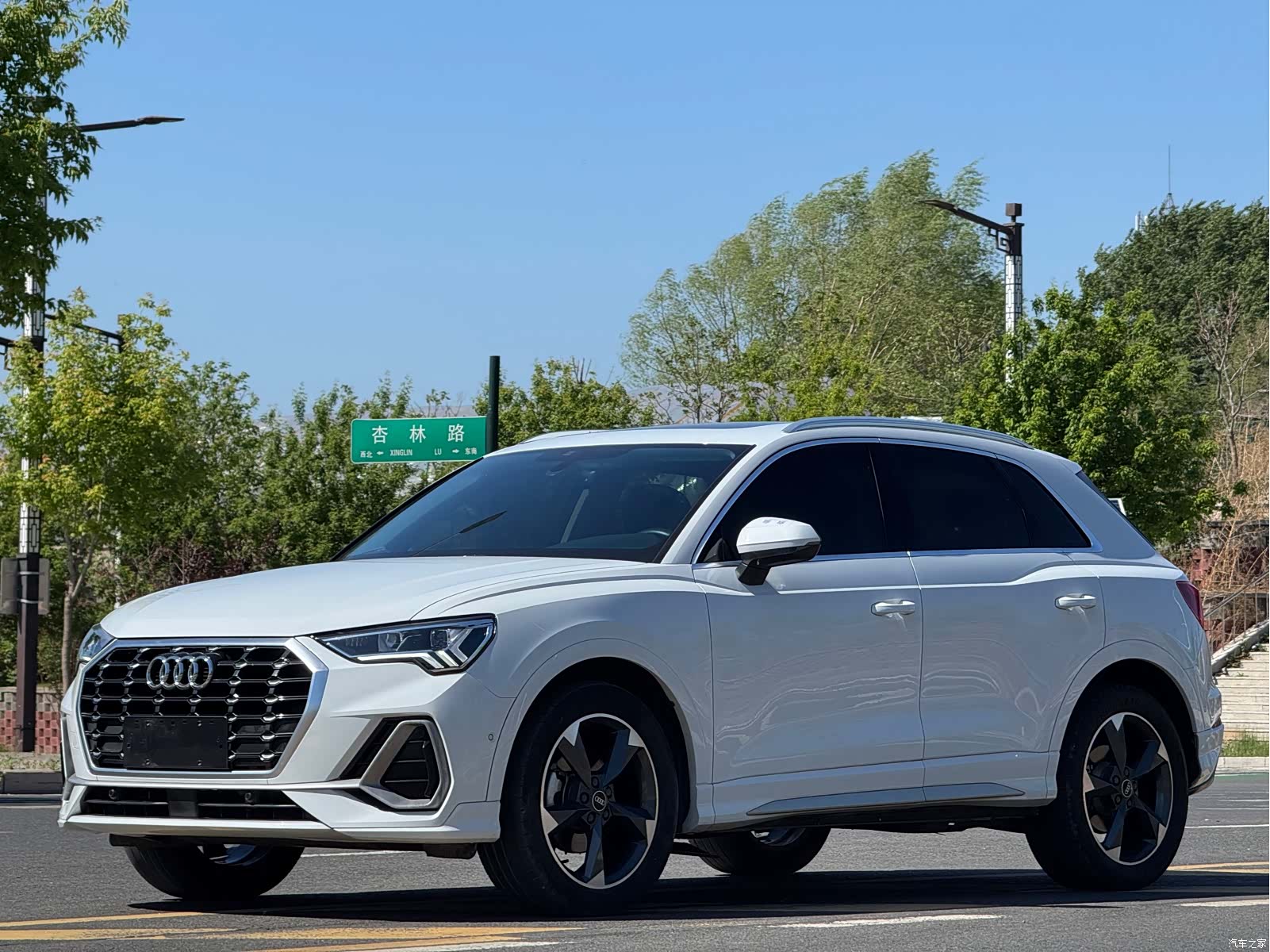 Audi Q3, 2022 3
