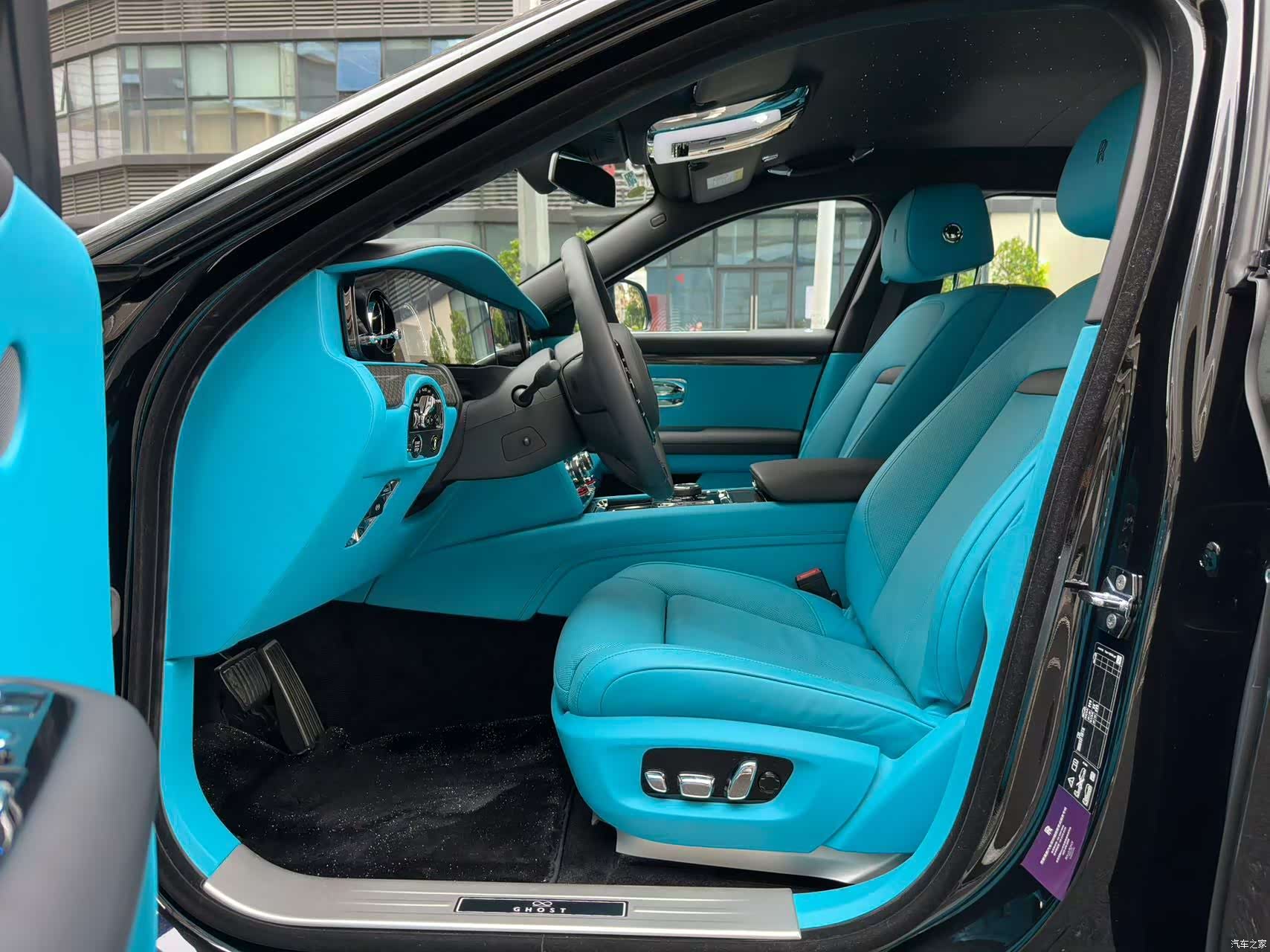 Rolls-Royce Ghost, 2023 4