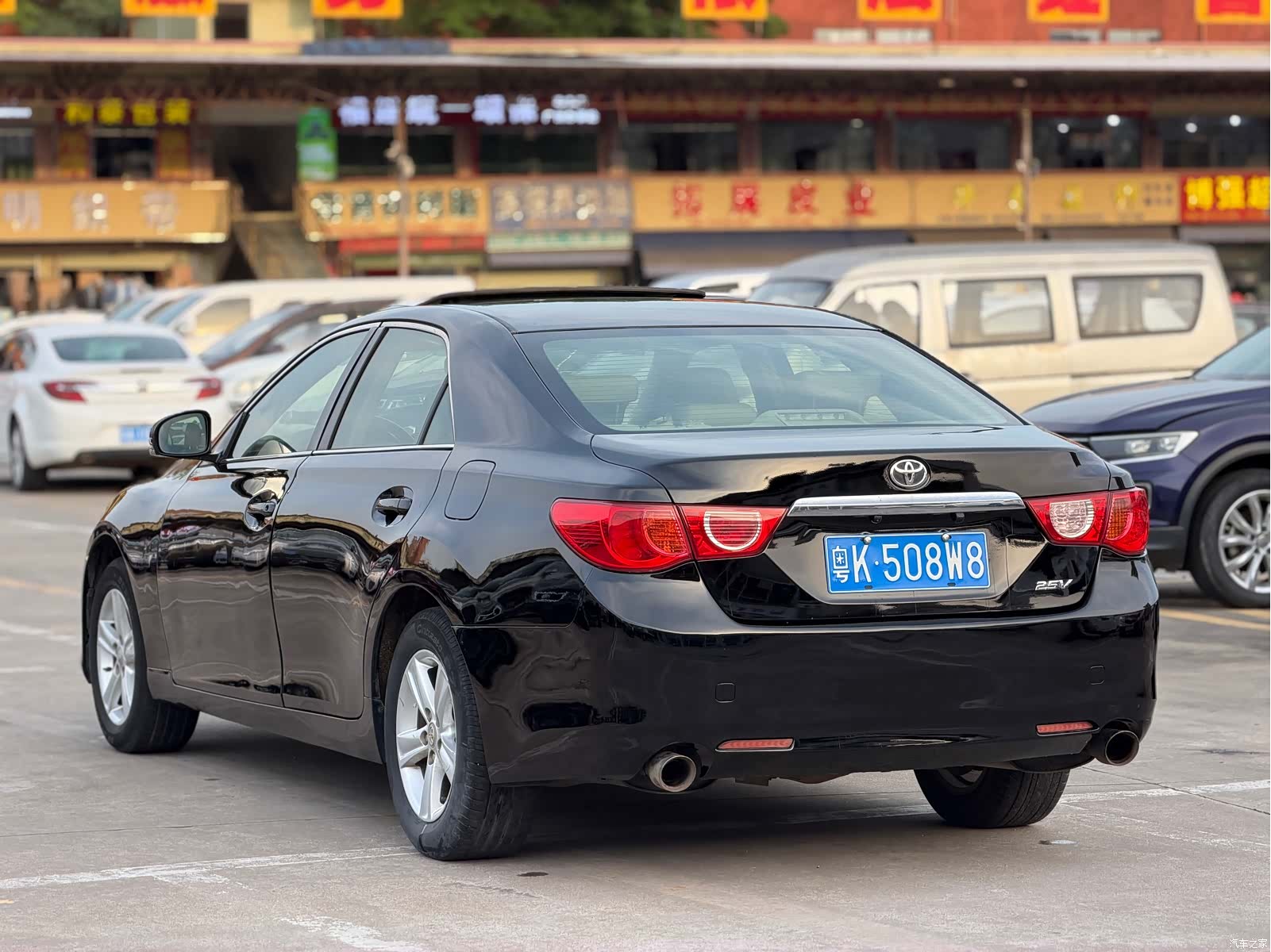 Toyota 2.5V, 2010 4