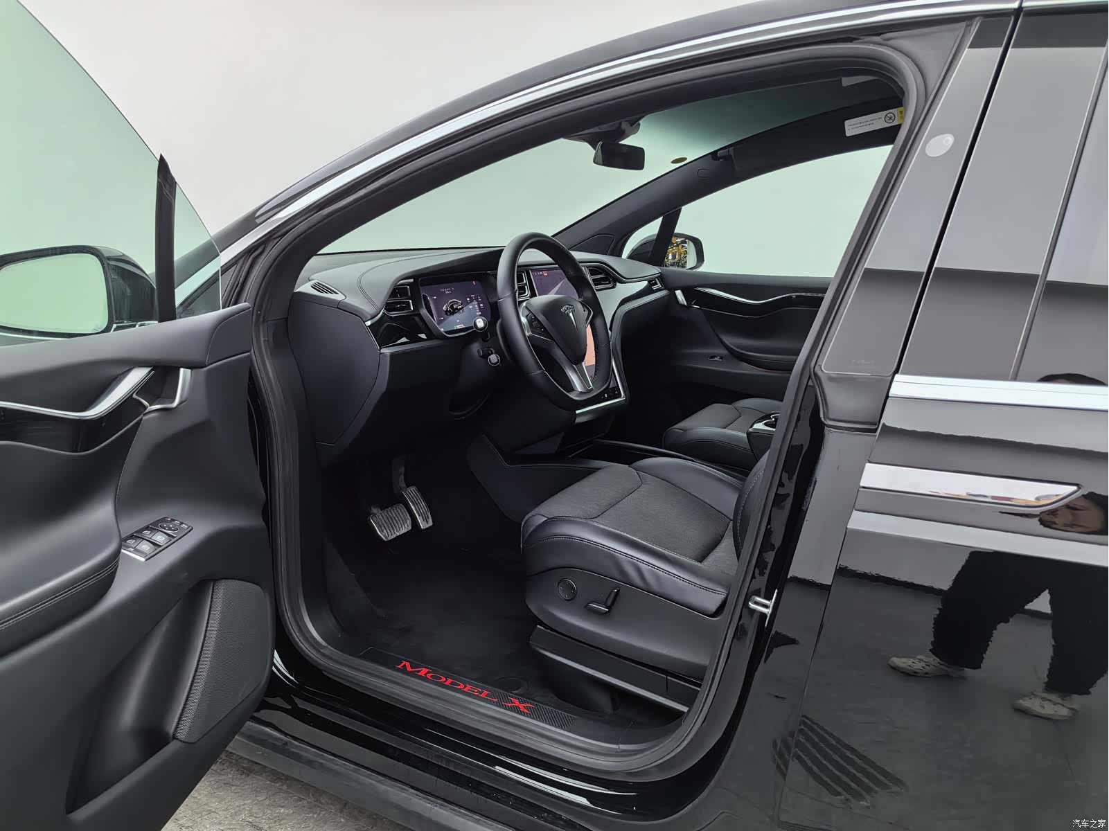 Tesla Model X, 2018 44
